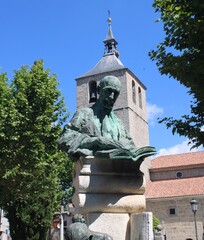 Estatua de Jacinto Benavente en Galapagar