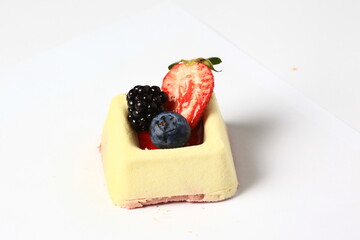 Petit fours