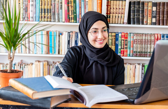 Arabic Muslim Woman Studying Online