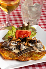 swiss roesti with mushroom sauce