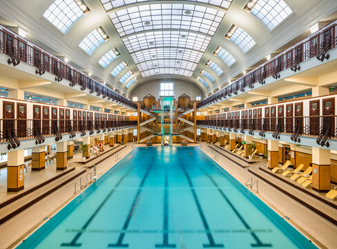 Vienna, Austria: Amalienbad  beautiful vintage swimmingpool interior