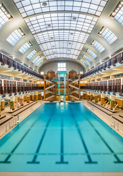 Vienna, Austria: Amalienbad  beautiful vintage swimmingpool interior