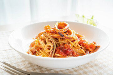 イカのトマトソースパスタ