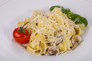 Italian pasta Linguini with mushroom