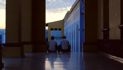 waiting for the day's end