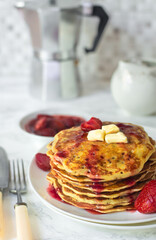 Whole wheat flour pancakes with jam