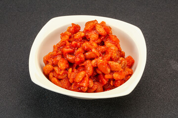 Baked kidney with tomato and pepper