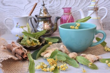 cup of tea with lemon and mint