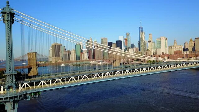 The Brooklyn Bridge - Slider Shot L-to-R