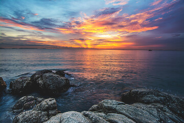 Fototapeta na wymiar Long exposure image of sea and sky in Twilight Time