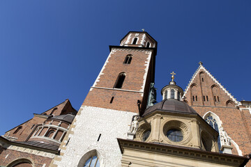 Fototapeta na wymiar The Wavel castle in Krakow, Poland