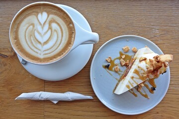 ケーキとコーヒー