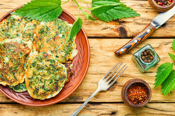 Diet fritters with nettles.