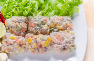 Fresh Vegetable Rice Wraps.