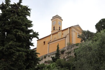 Fototapeta na wymiar vue extérieure de l'église de Eze, ville de Eze, département des Alpes Maritimes, France