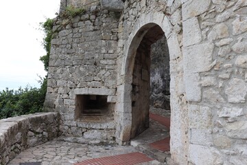 Fototapeta na wymiar Fortifications du village de Eze, ville de Eze, département des Alpes Maritimes, France