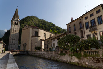 Fototapeta na wymiar Italy, Vittorio Veneto, view Serravalle neighboord and its water channels
