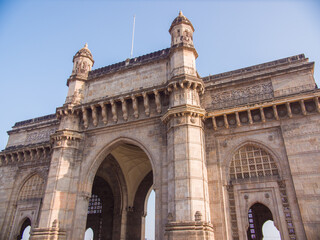Fototapeta na wymiar The legendary architecture of the Gateway of India in Mumbai.