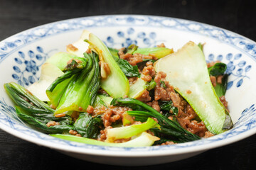 青梗菜の肉みそ炒め