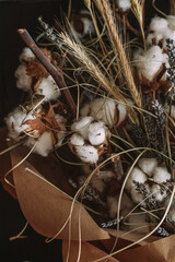  Bouquet of dried flowers, cotton and lavender