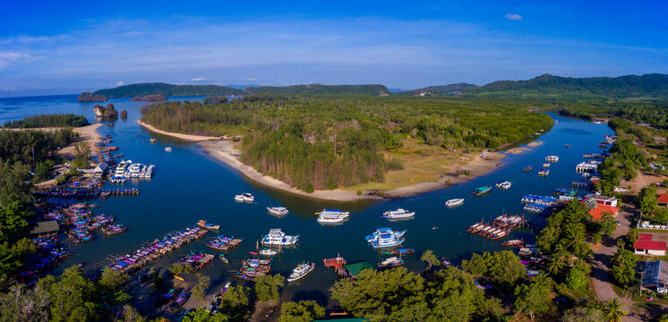Pier to the island Nopparat Thara Beach