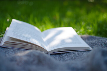 Open book and flowers for a good rest