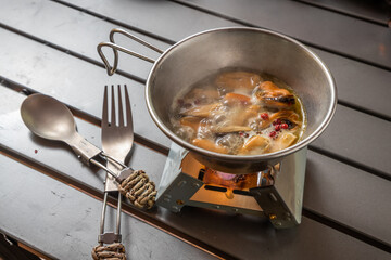 ムール貝のワイン蒸し　Camp food mussel white wine steamed