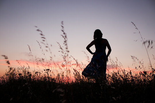 free relaxed woman sunset