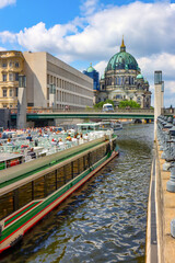 Berliner Dom auf der Museumsinsel, Berlin © Comofoto