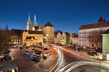 Fototapeta premium Alter Kornmarkt im Advent zur blauen Stunde