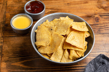 nachos con salsas