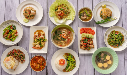 Fototapeta na wymiar Thai Food Mixes and Selections 