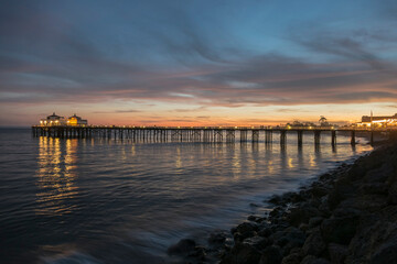 Fototapeta na wymiar Pacific ocean dusk at Malibu Pier north of Los Angeles, California.