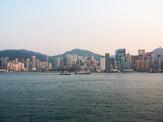 Fototapeta premium Panorama of the evening city of Hong Kong with skyscrapers.