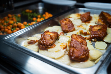 Asado de ternera con patatas