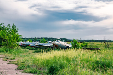 Fototapeta na wymiar Old aircrafts 