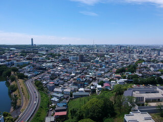 ドローンで空撮した夏の名古屋の街並みの風景