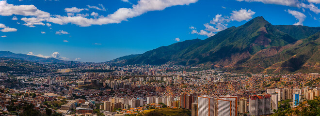 Panoramica Caracas - El Avila 3
