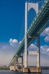 Fototapeta premium narragansett bridge portrait