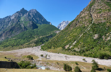 Fototapeta na wymiar river in alpine gorge