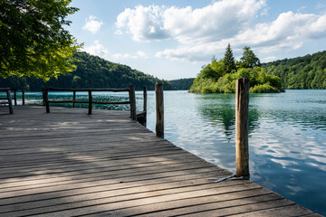 Obraz premium Wooden platform and sea landscape