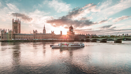 Fototapeta na wymiar Parliament of the United Kingdom in Westminster, London during lockdown at sunset