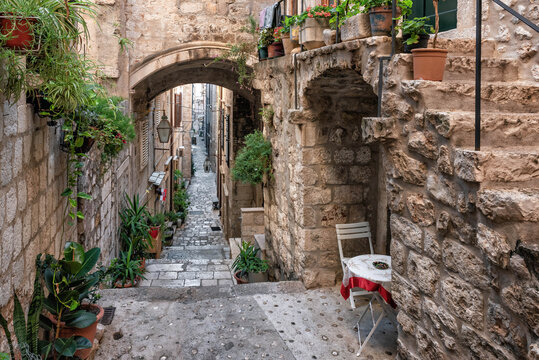 Narrow alley in Dubrovnik old town,Croatia