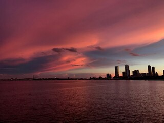 Fototapeta na wymiar Milwaukee Sunset