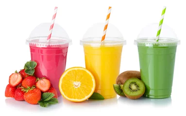 Poster Im Rahmen Fresh fruit juice smoothies drink drinks cups healthy eating isolated on white © Markus Mainka