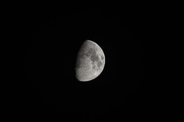 Der Mond im Juni 2020