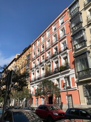 Fototapeta na wymiar old street in Madrid