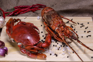 Steamed Boiled Crayfish & Crab With Decoration