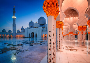 Night view at Sheikh Zayed Grand Mosque - 361275083