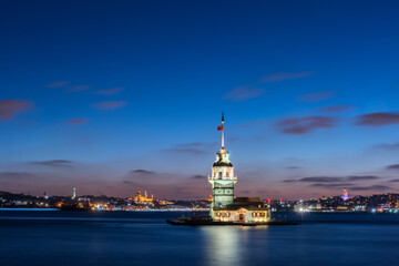 Fototapeta premium Maidens Tower in istanbul, Turkey